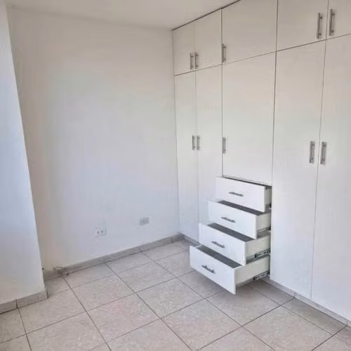 Apartment in Santa Elena, building Santa Elena. $550 immediate availability.
