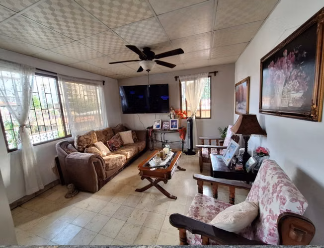 Se vende Linda Casa en Calle 4ta Rio Abajo - Imagen 9