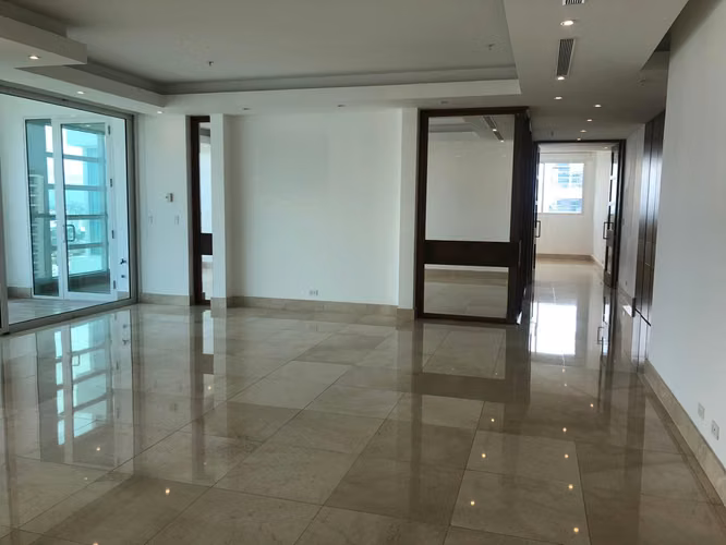 COSTA DEL ESTE - 4 Recamaras - 358 M² - 3 Estacionamientos - Linea Blanca