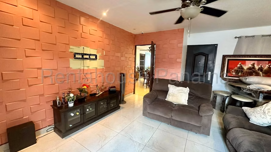 Venta Casa Chanis - YD