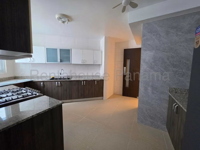 Venta Apartamento Costa del Este - YD