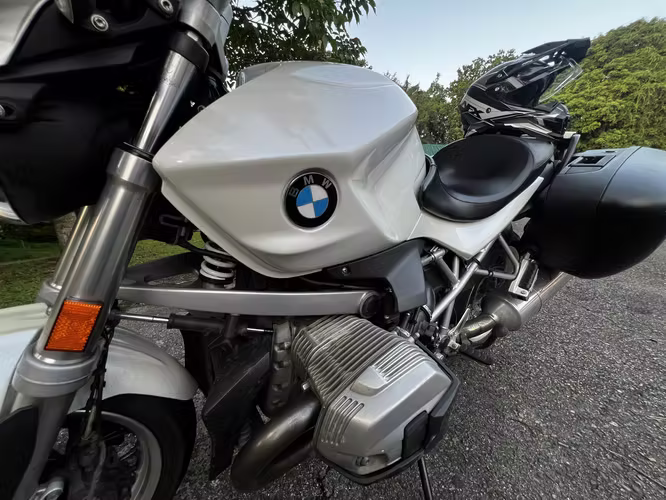 BMW R1200R