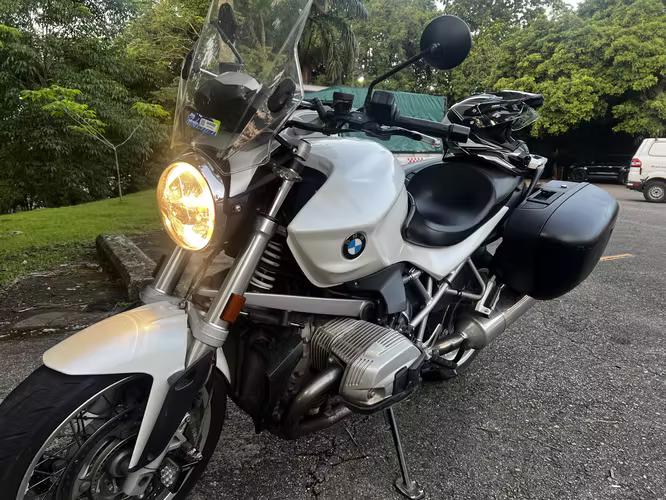 BMW R1200R