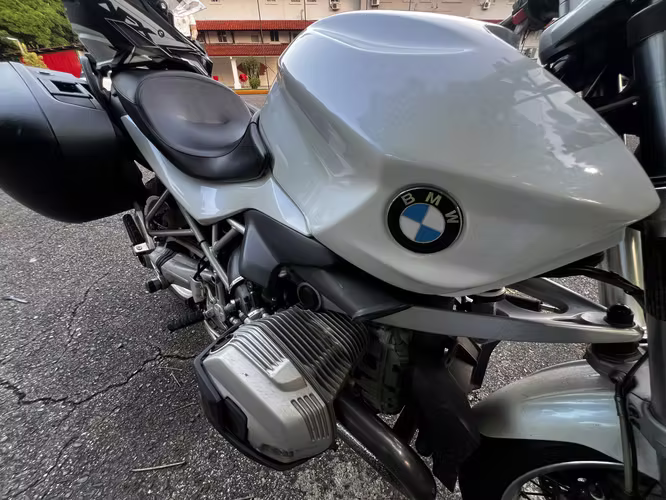 BMW R1200R