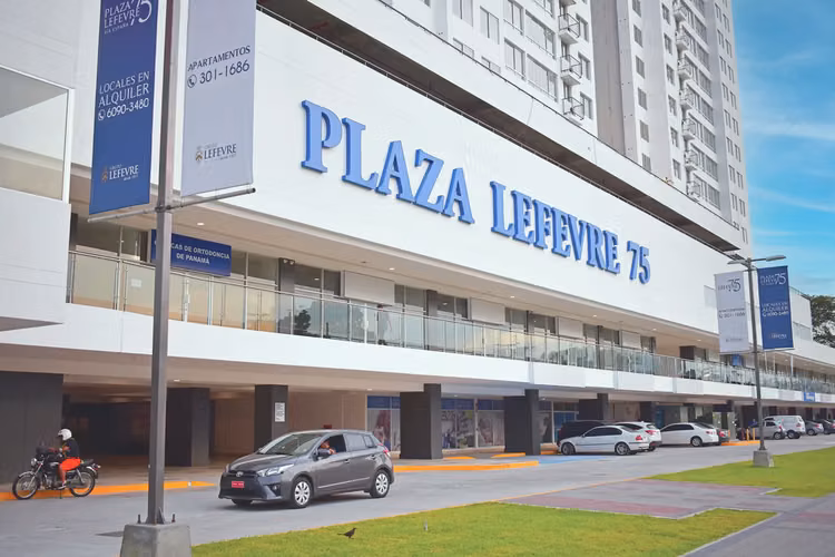 Vendo bello apartamento en Plaza Comercial Lefevre75, Panamá.