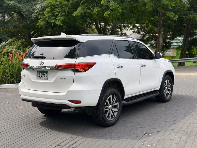 Toyota Fortuner SRV 2020 Automática Turbo Diesel - Imagen 6