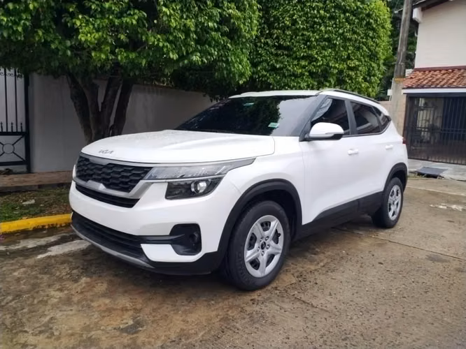KIA SELTOS 2023 AUTOMÁTICA NEGOCIABLE