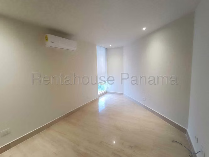 Alquiler de apartamento PH The Regent Costa del Este