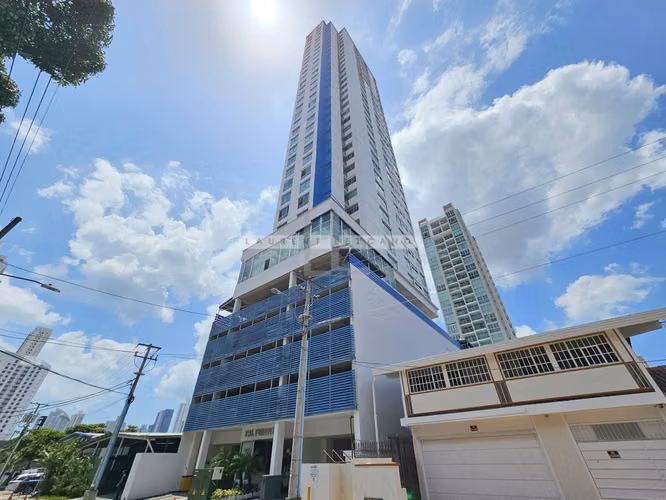 Venta de Apartamento en PH Firenze Tower - San Francisco. Haga una oferta