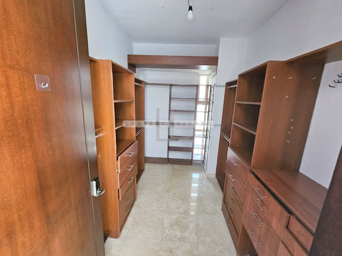 Venta de Apartamento en P.H. Aqualina - Punta Pacífica. Haga una oferta