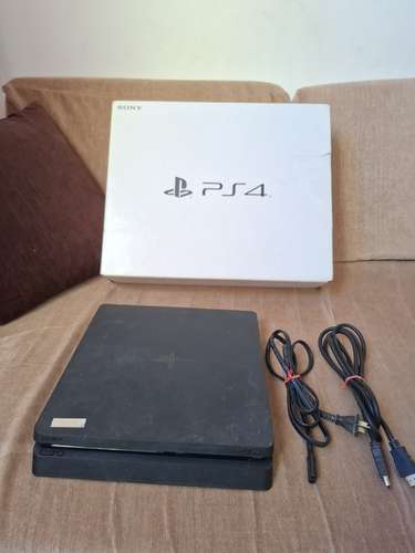 PS4 Slim vendo