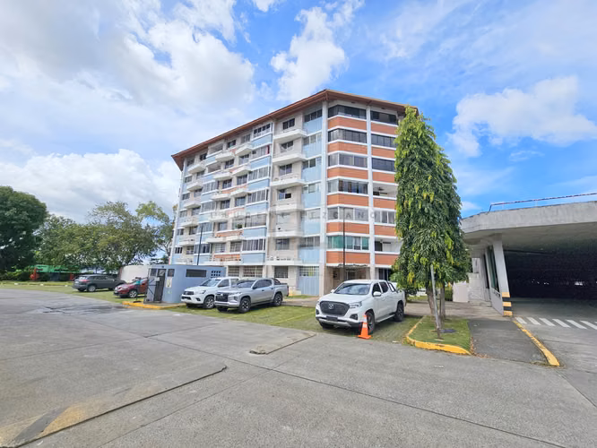 Venta Apartamento con Patio y Terraza en Residencial Llano Bonito. Haga una oferta - Imagen 2