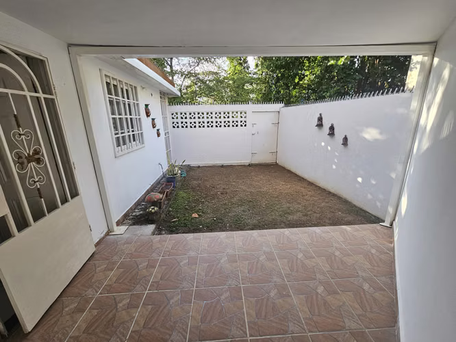 Venta Apartamento con Patio y Terraza en Residencial Llano Bonito. Haga una oferta - Imagen 1