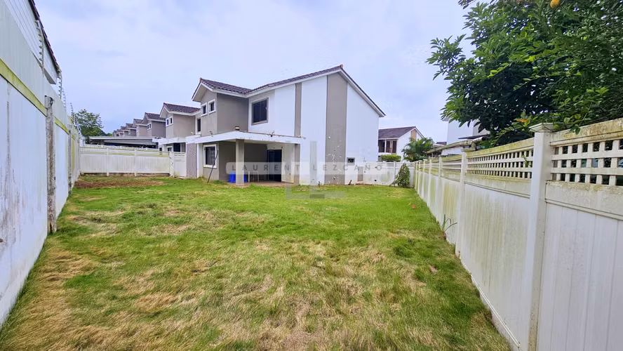 Venta Casa Unifamiliar de Esquina en PH Mont Blanc - Brisas Norte. Haga una oferta