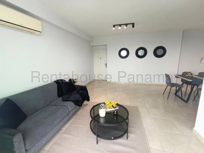 261387. Se vende apartamento amoblado 3 recamaras, 3 baños, 2 parkings
