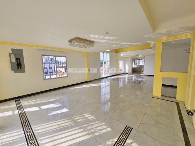 Venta Casa Unifamiliar Las Mercedes - El Dorado. Haga una oferta