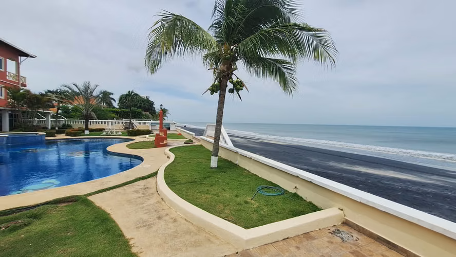 VENDO APARTAMENTO EN PH SUEÑO MAR NUEVA GORGONA