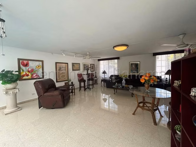Venta Casa Obarrio - YD