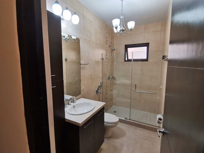 Apartamento en Albrook I con balcón y excelente distribución