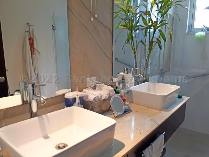 Venta Casa Costa Sur - YD