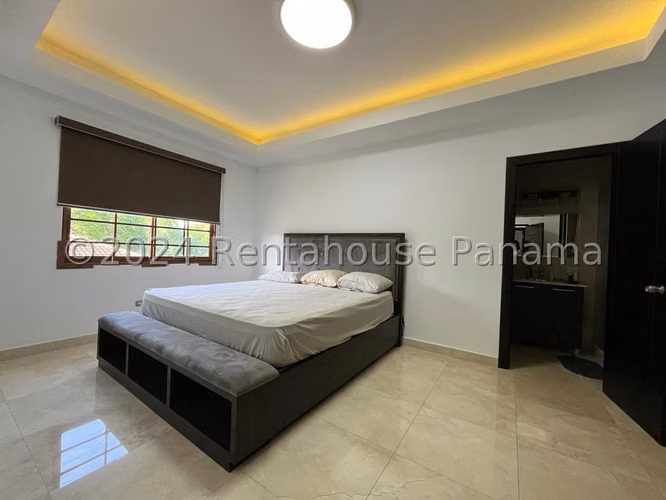 Venta Casa Clayton - YD