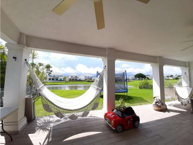 SE ALQUILA HERMOSA CASA DE PLAYA EN BIJAO 388M2  SEMI AMOBLADA