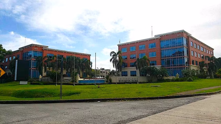 Alquiler de Local en Panama Pacifico PanAmerica Corp EC - Imagen 3