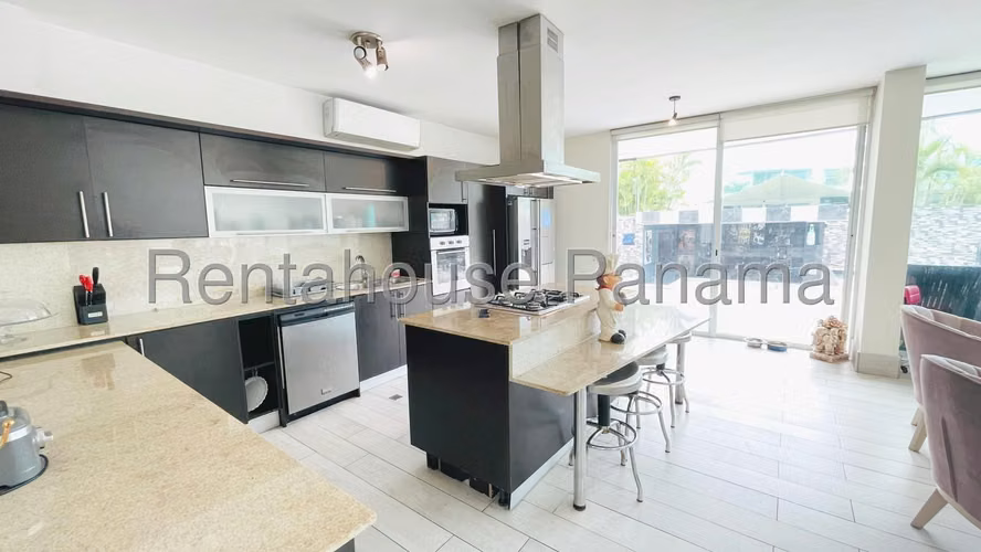 Alquiler de Casa en Costa Sur Costa Esmeralda KC