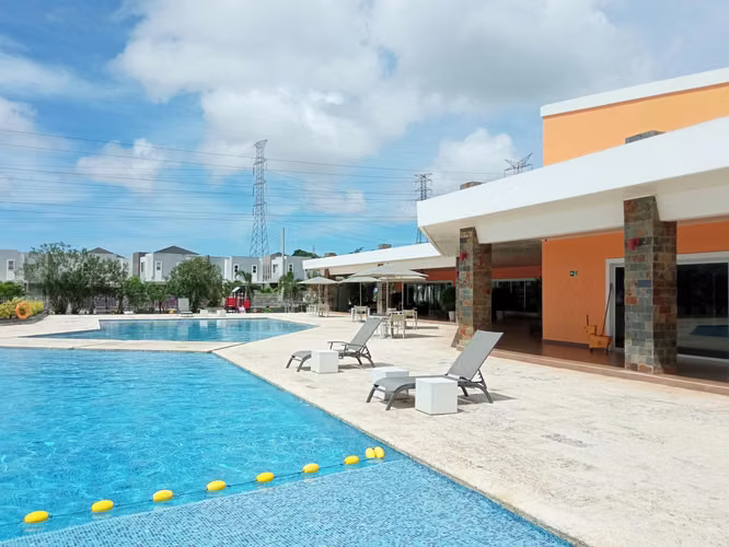 Venta de Casa en Brisas Del Golf Augusta KC