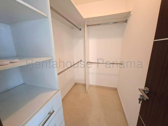Alquiler de Apartamento en El Cangrejo Ph Solaris KF