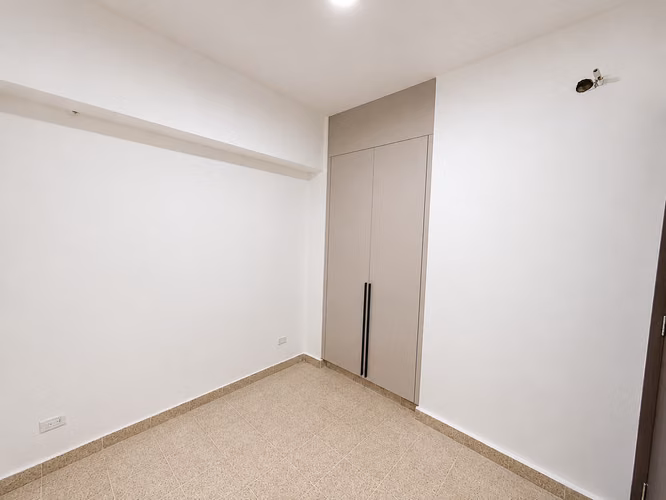 Estrena Amplios Apartamentos Remodelados de 2 Recamaras en Planta Baja
