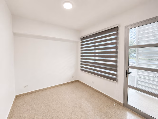 Estrena Amplios Apartamentos Remodelados de 2 Recamaras en Planta Baja