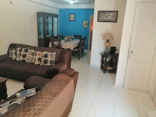 MT ALQUILO CASA AMOBLADA SAN MIGUELITO 4 REC 2.5 BAÑOS 3 PARKING $1450