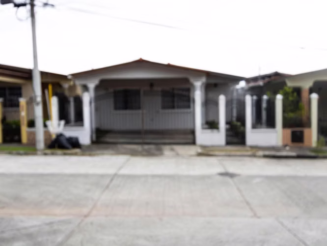 House for Sale in Brisas Del Golf RJ