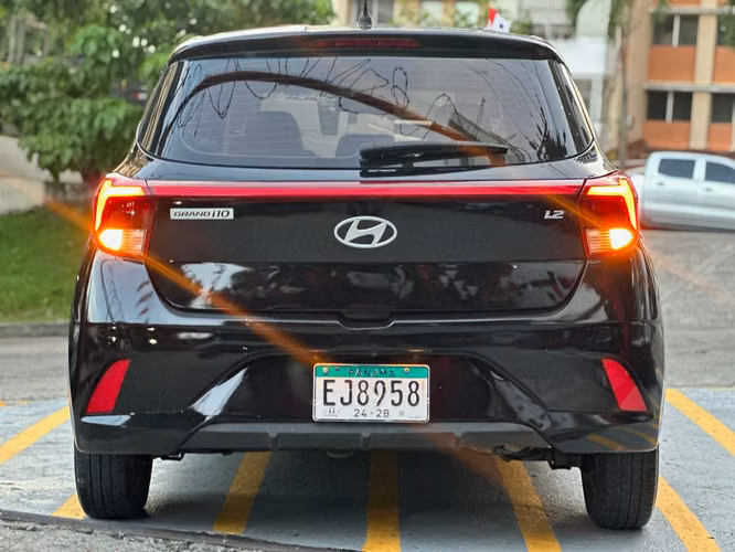 Hyundai Grand i10 Hatchback 2025 - Imagen 9