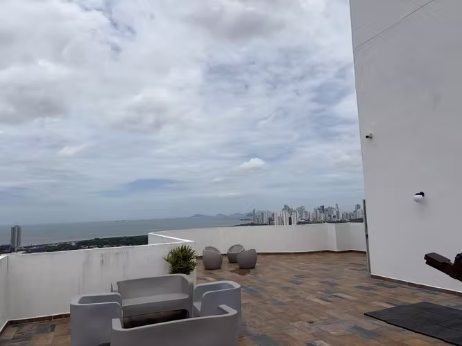 PH MILLENNIALS TORRE 100 | Vista al Mar  2 HABITAC IONES  145 MIL $