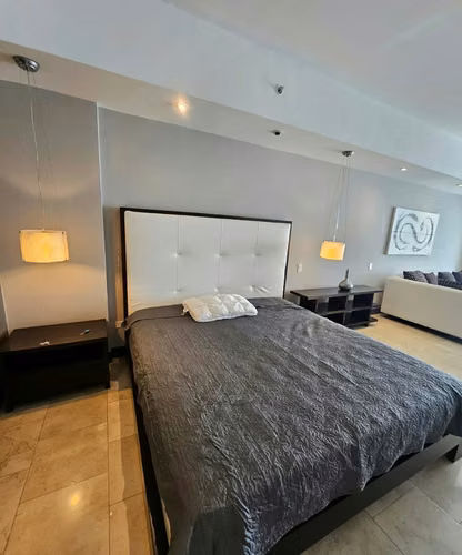 Pta Pacífica | Antiguo Trump | Estudio Vista Mar Amoblado ($1,500)