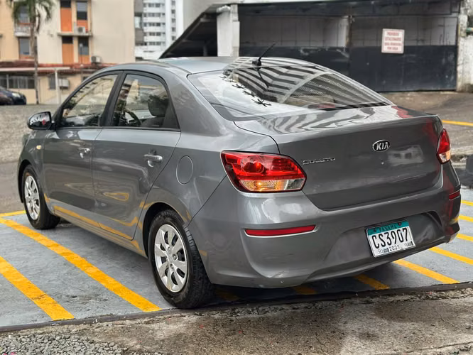 KIA SOLUTO 2020 - Imagen 6