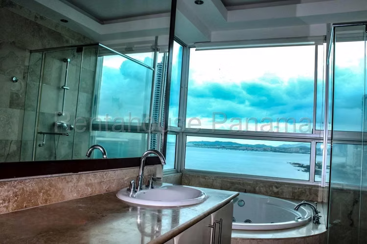ALQUILER APARTAMENTO AQUAMARE 27ML710