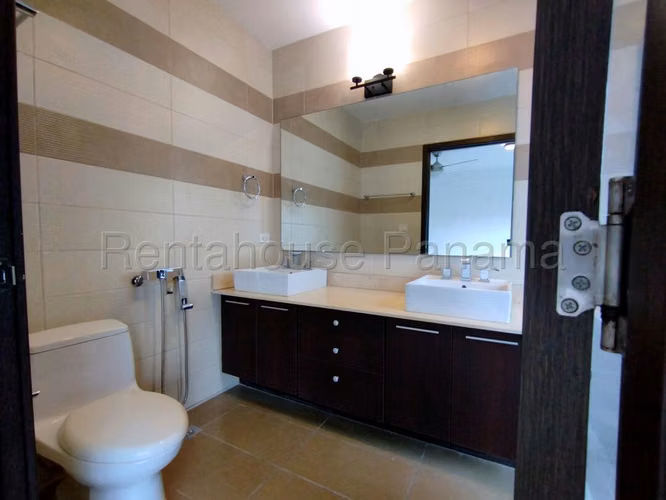 Alquiler de Apartamento en Costa del Este Ph Country Club C E NS