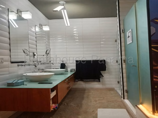 Alquiler de Apartamento en Punta Pacifica Ph Loft Four NS