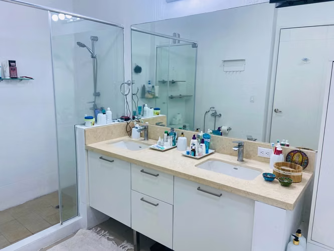 SE VENDE APARTAMENTO CON VISTA AL MAR EN PUNTA PACIFICA