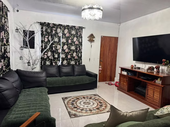 SE ALQUILA CASA AMOBLADA EN PASO ANCHO