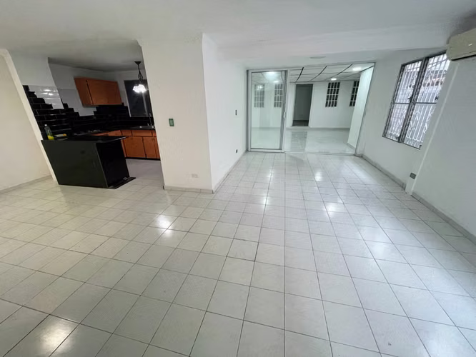 FOR RENT - OPPORTUNITY IN CHANIS! DUPLEX HOUSE WITH COMMERCIAL USE