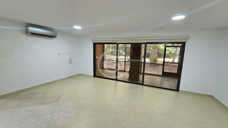 Venta Apartamento Embassy Club Planta Baja con Terraza - Imagen 4