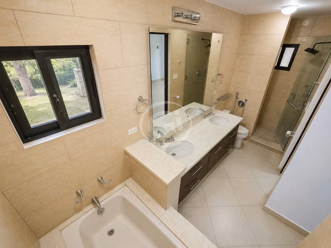 Venta Apartamento Embassy Club Planta Baja con Terraza - Imagen 14