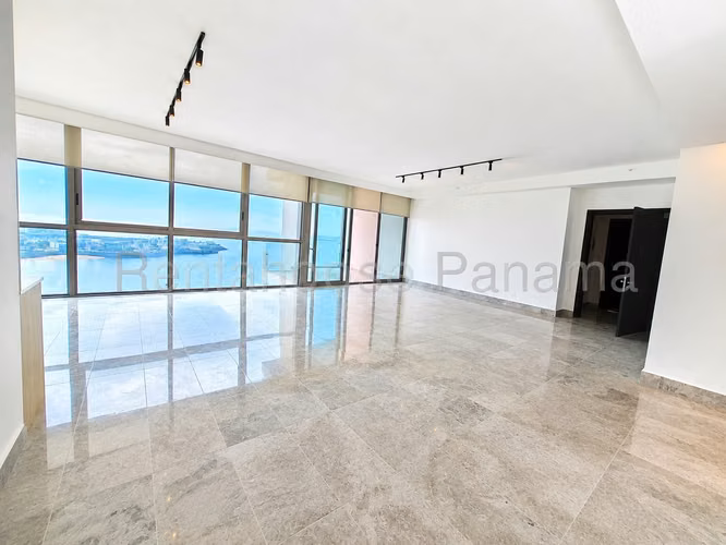 Apartment for Sale in Paitilla, Sea Point (26YCG558)