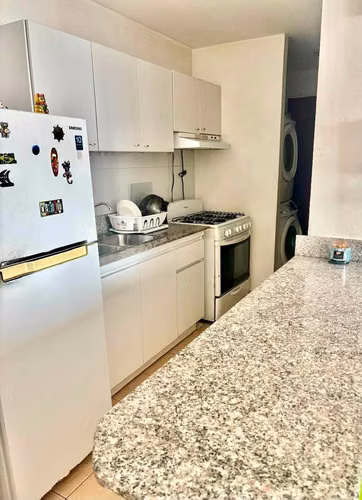 Apartamento Semi Amueblado de 3 recámaras en Carrasquilla 850 - Imagen 2