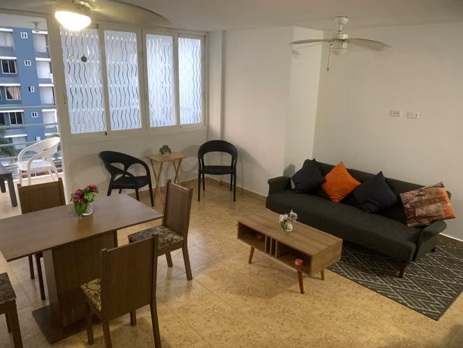Alquilo, Apto. Amoblado, 2rec,2baños,amoblado,$900, 5 minutos del metro - Imagen 1