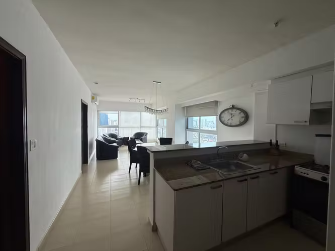 SE VENDE APARTAMENTO BAYSHORE en AVE BALBOA